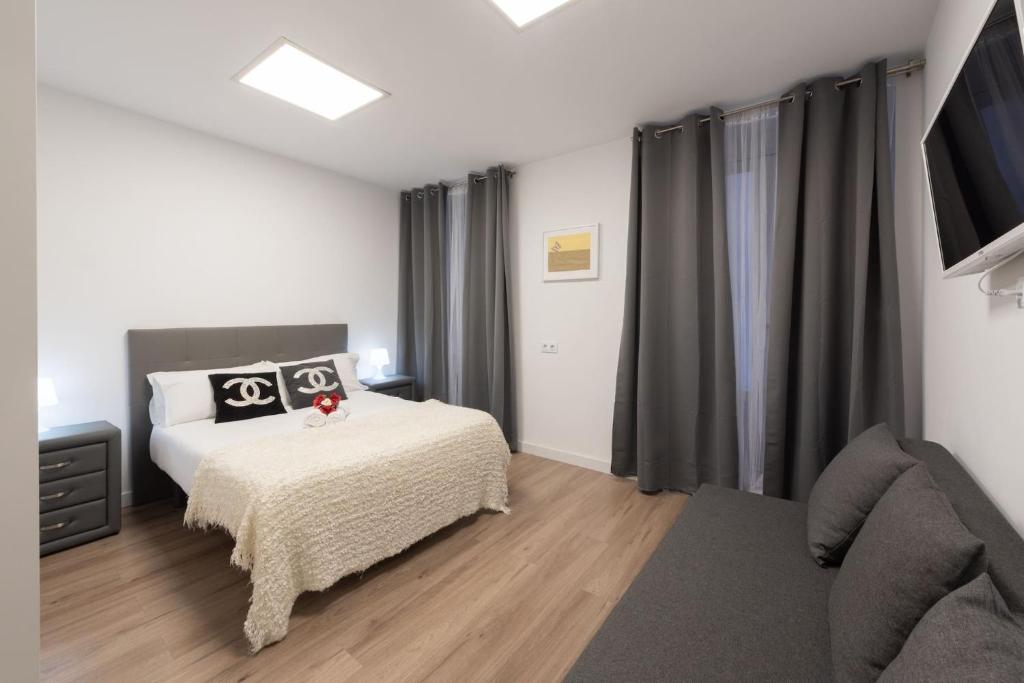 Apartamentos Day Madrid GRAN VIA II - 2