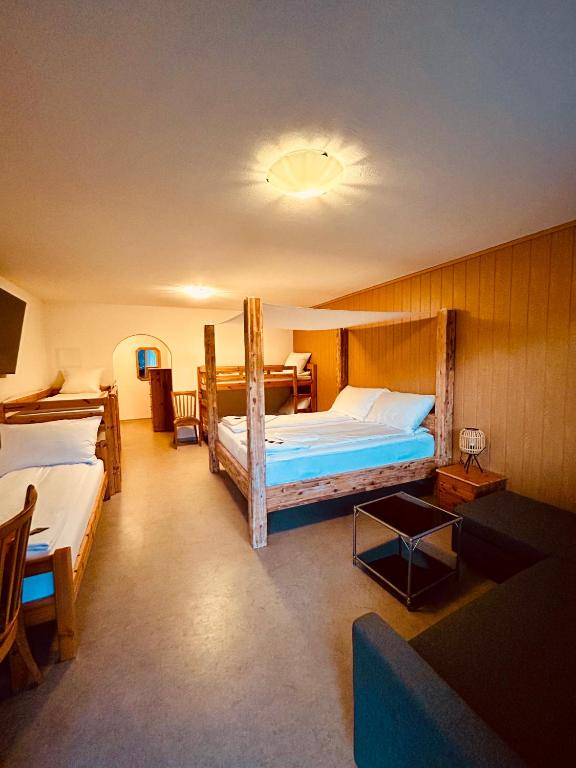 Spacious Studio in Swiss Alps, Klosters Serneus