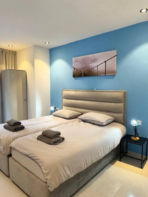 King George studio 2, Jeruzalém