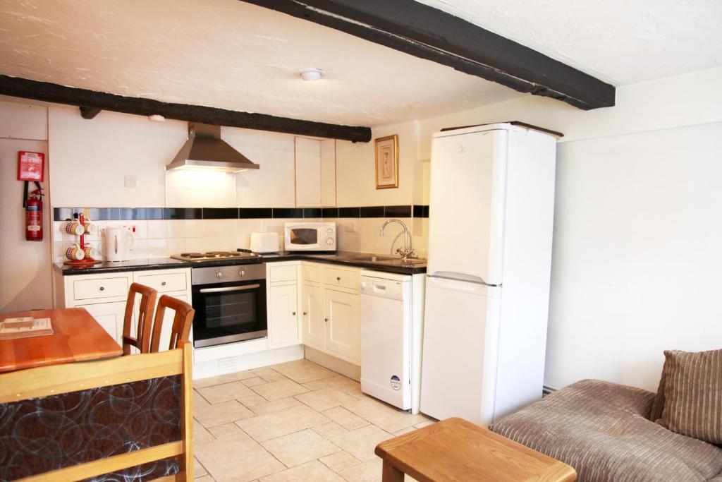 Sheephouse Manor, Maidenhead photo 3