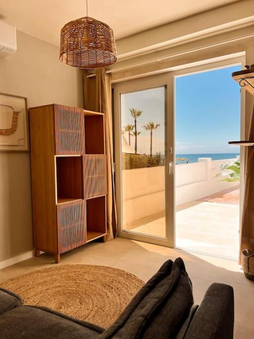 Luxury house front line beach Marbella - 4