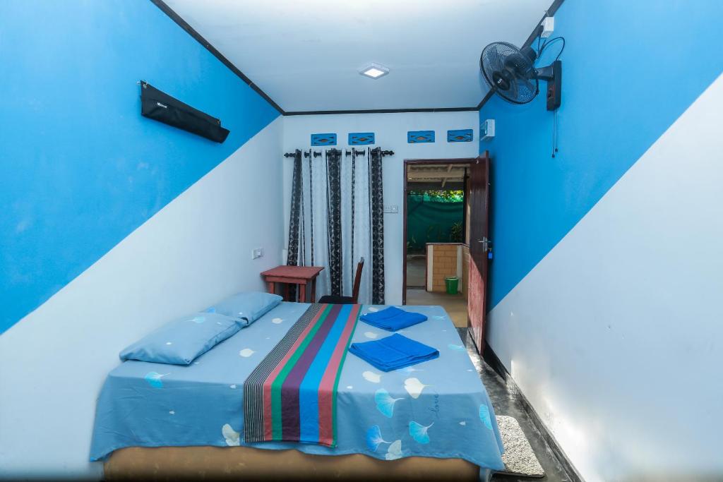 lake side cabana, Galle