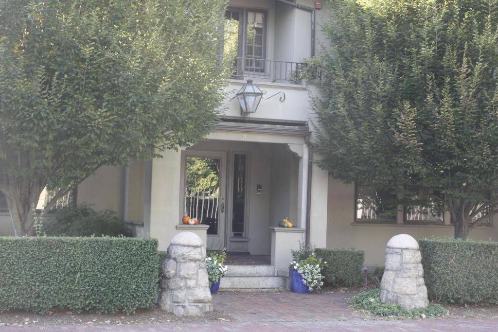 Hilltop Inn photo