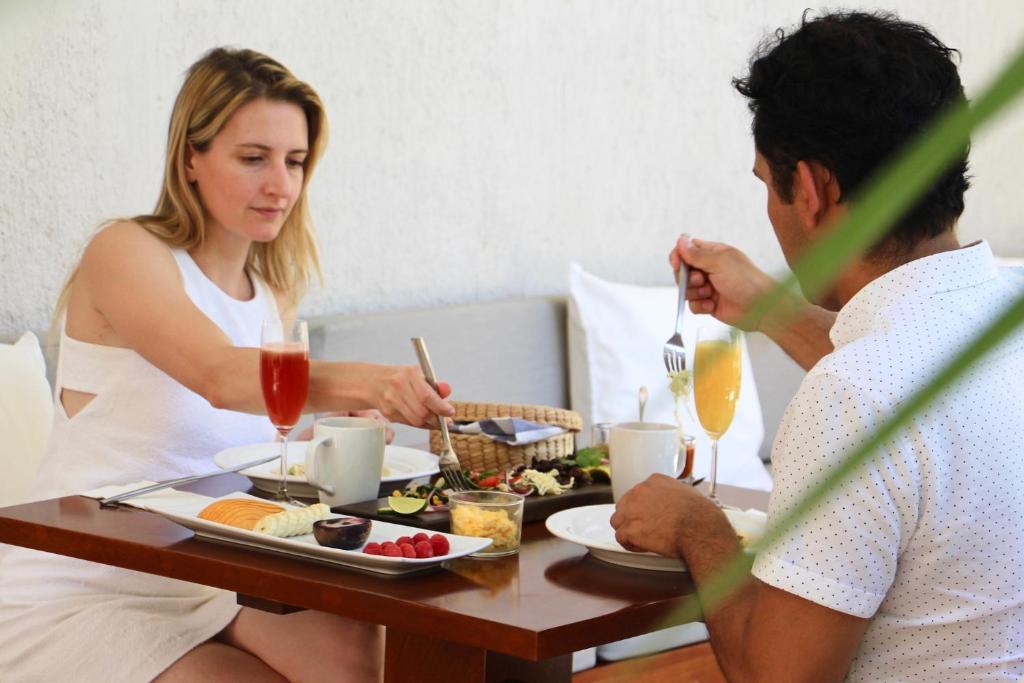 Food and beverages, The Diplomat Boutique Hotel in Merida