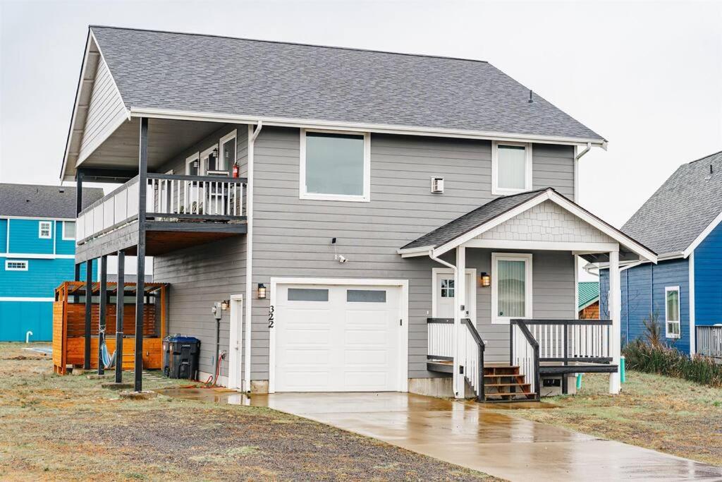 Oceans3 - Spectacular View 'N' Jetty Access, Ocean Shores