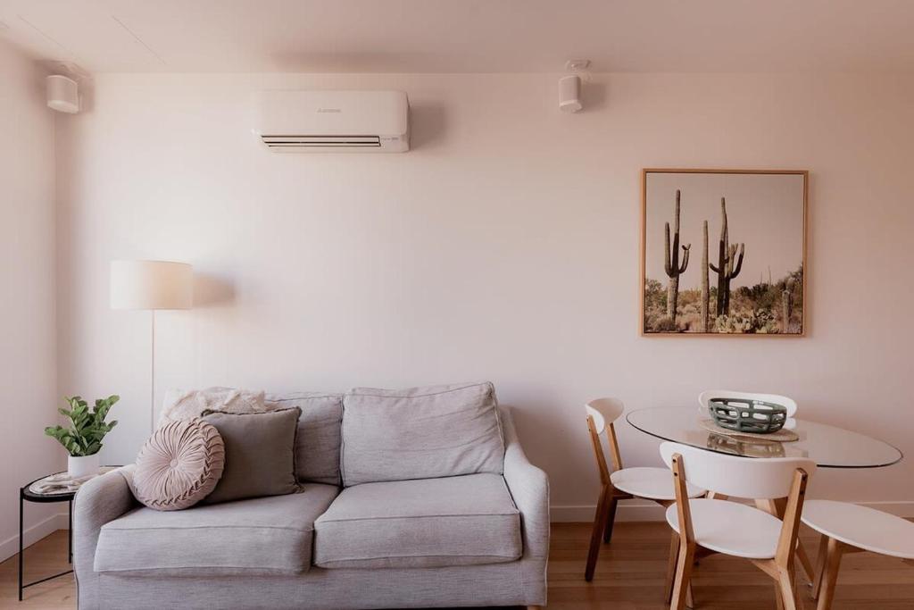 Stylish apartment in Hobart's CBD, Hobart