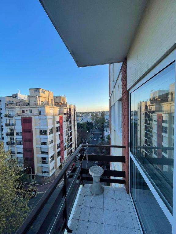 Monoambiente con balcón zona Güemes! - 3