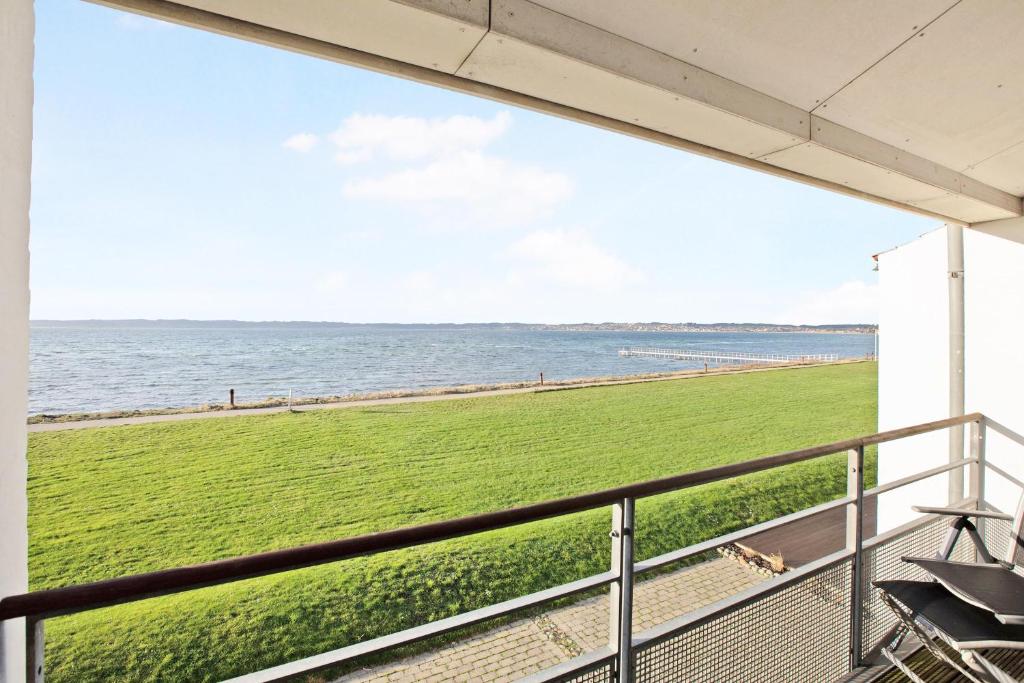 Beautiful Two Story Apartment With Panoramic Views Of Ebeltoft Bay, Ebeltoft