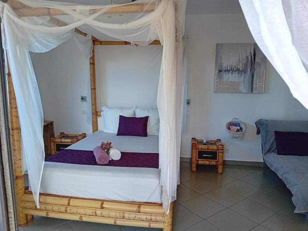 Szoba kétszemélyes ággyal - erkéllyel