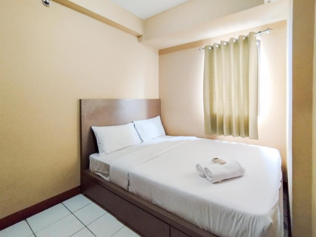 Minimalist 3BR Gateway Ahmad Yani Cicadas Apartment By Travelio, Bandung