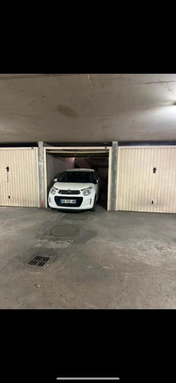 T2! 3 ou 4 personnes centre ville neuf avec garage - 2