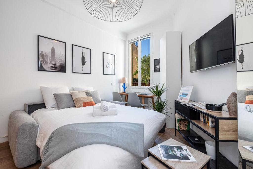 1 GAUTIER 101 - Joli studio equipe - Quartier du Port - 2