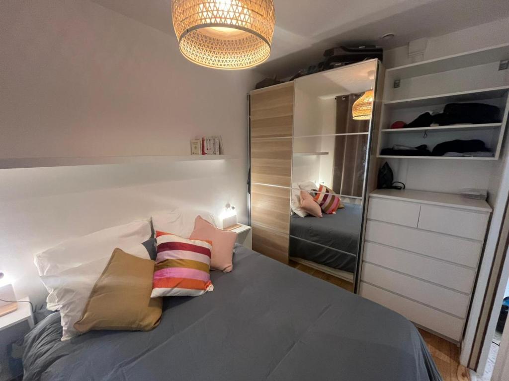 Calm & Charming Atelier in Paris - 5