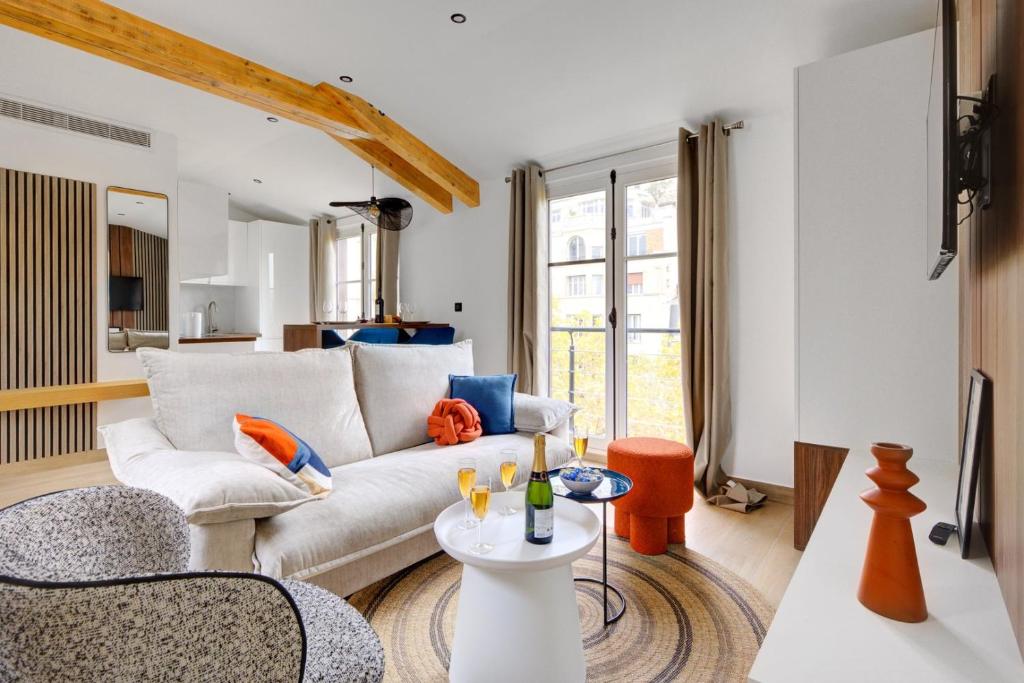 Bluestay 296 - Superbe appartement à Paris 17, Paris
