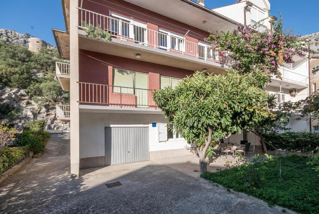 Apartment Tom, Omiš