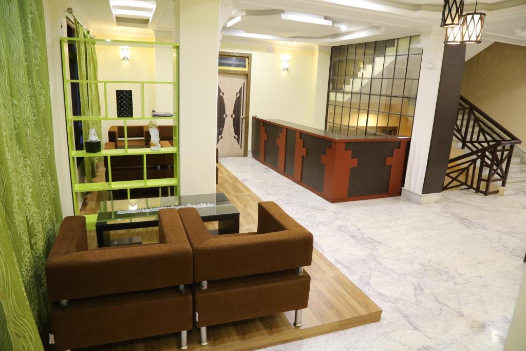 Hotel Golden Star Continental photo
