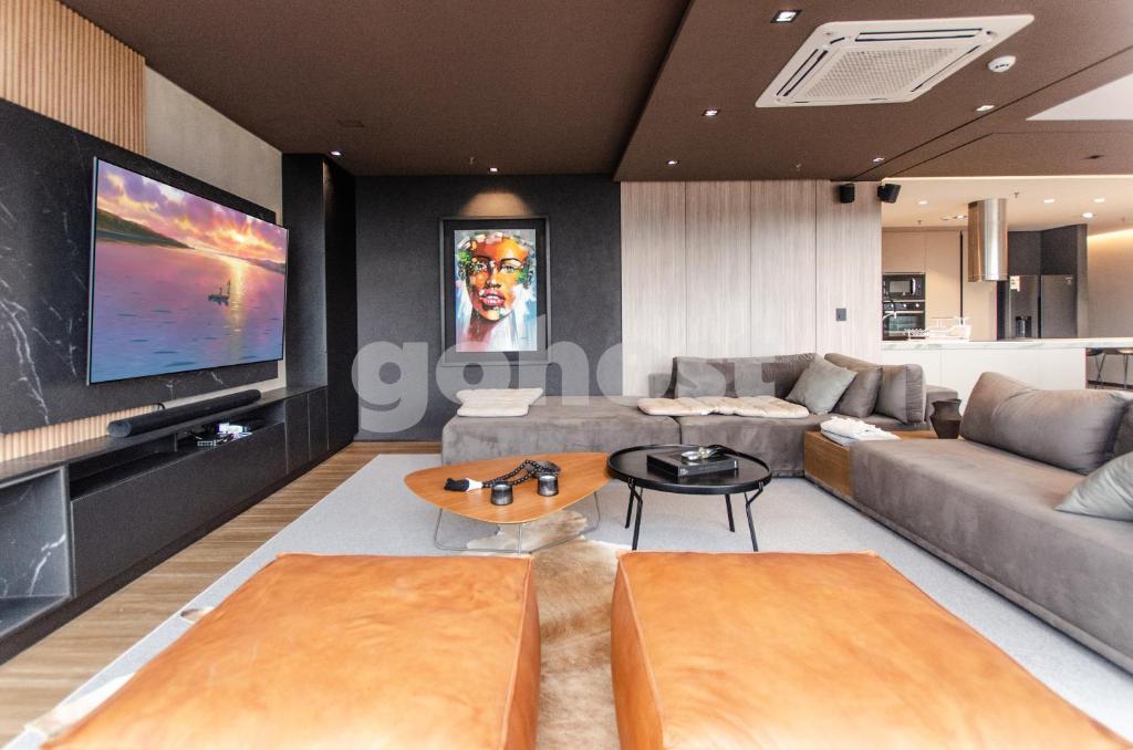 Exclusive and luxurious Penthouse in Herrera - 4