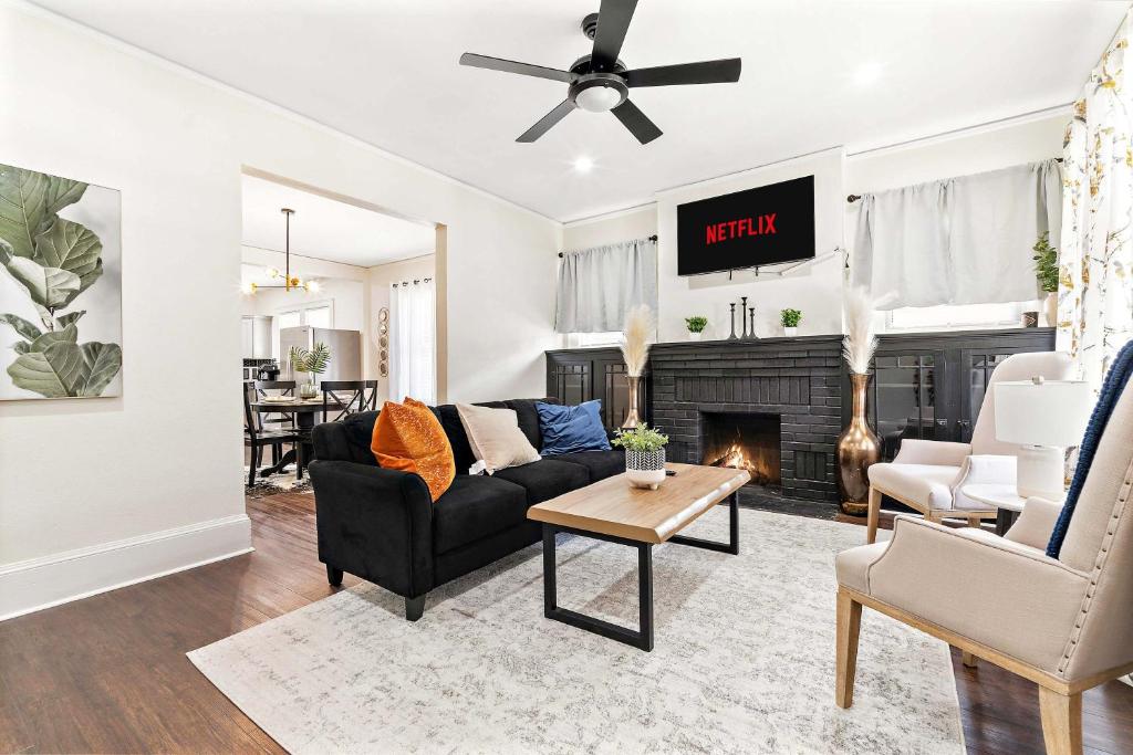 Modern Escape in Historic District, Mobile