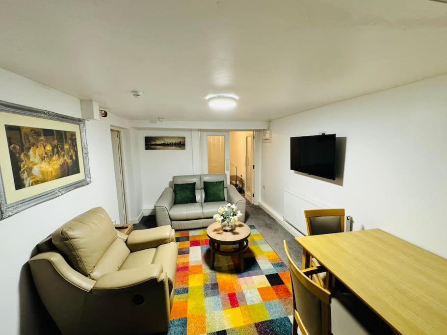 1 Luxe Bed Apt GView Derby City, Derby