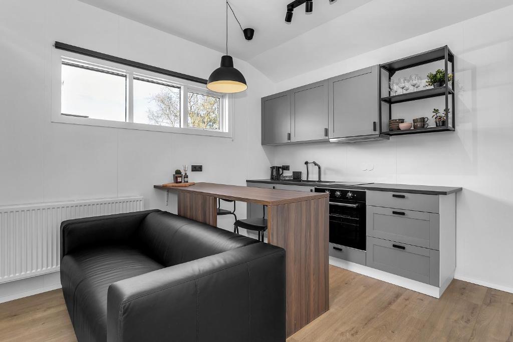 Hafnarfjörður Haven, Cozy and Modern Retreat, Hafnarfjördur
