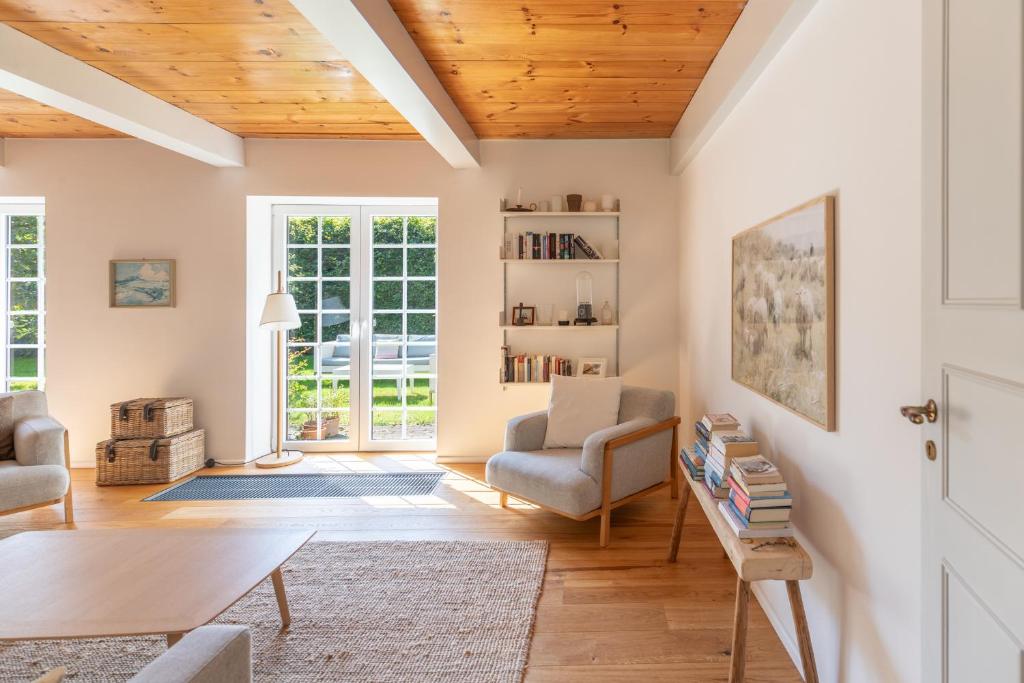 Dat Rousehüs, Risum-Lindholm