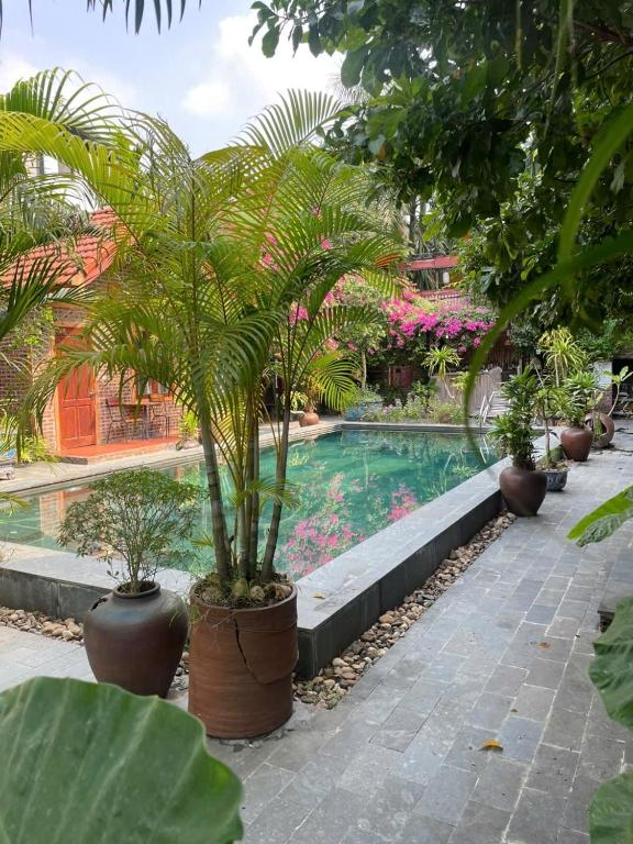 Tam Coc Tropical Garden