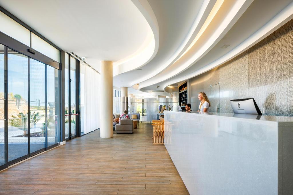 Lobby, Jupiter Marina Hotel - Couples & Spa in Portimao