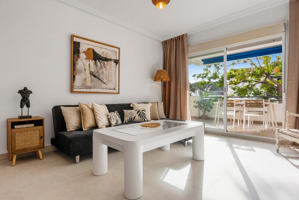 2 bedroom apartment in Medina Garden - 4