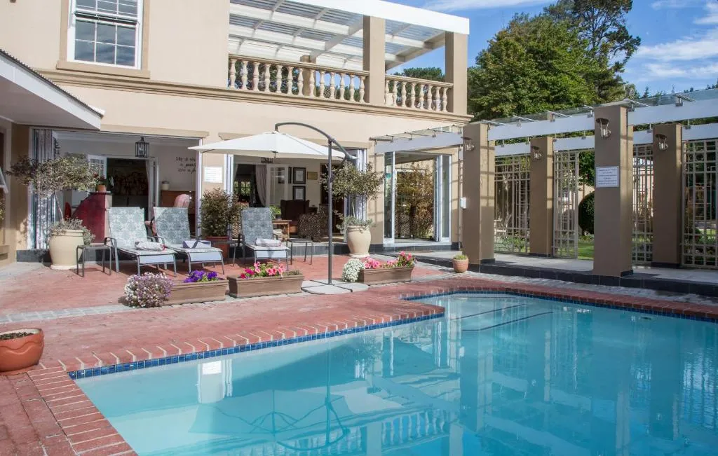 Tokai Forest Guest House, hotel in Tokai
