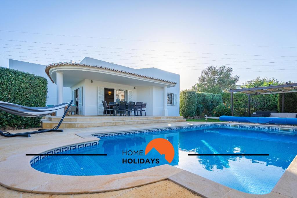 #239 Vivenda V3 com Piscina by Home Holidays, Albufeira
