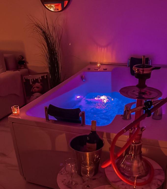 Teddy Bear Jacuzzi Spa Apartment Sarajevo - 3