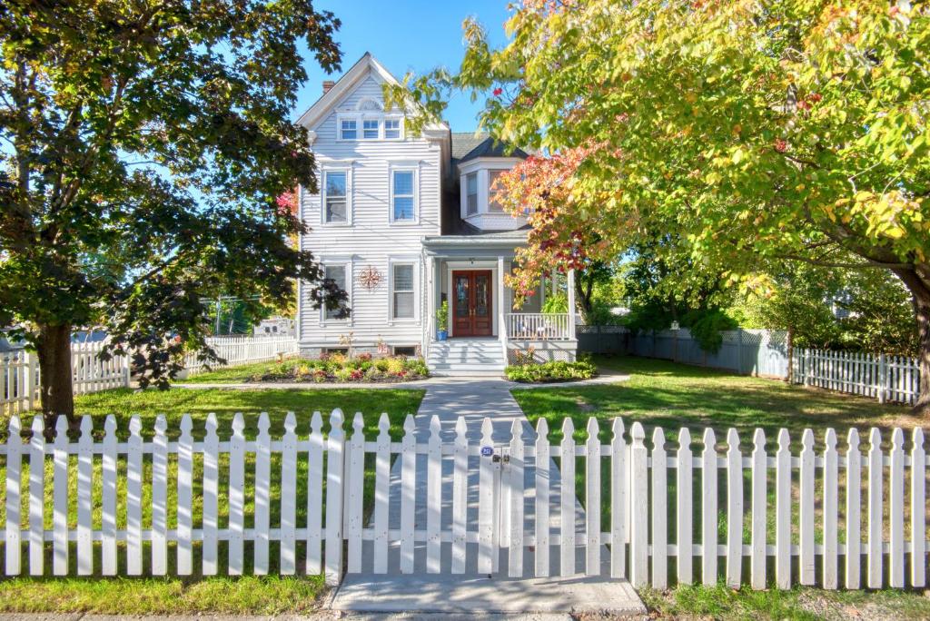 Hudson Navigator, Hudson