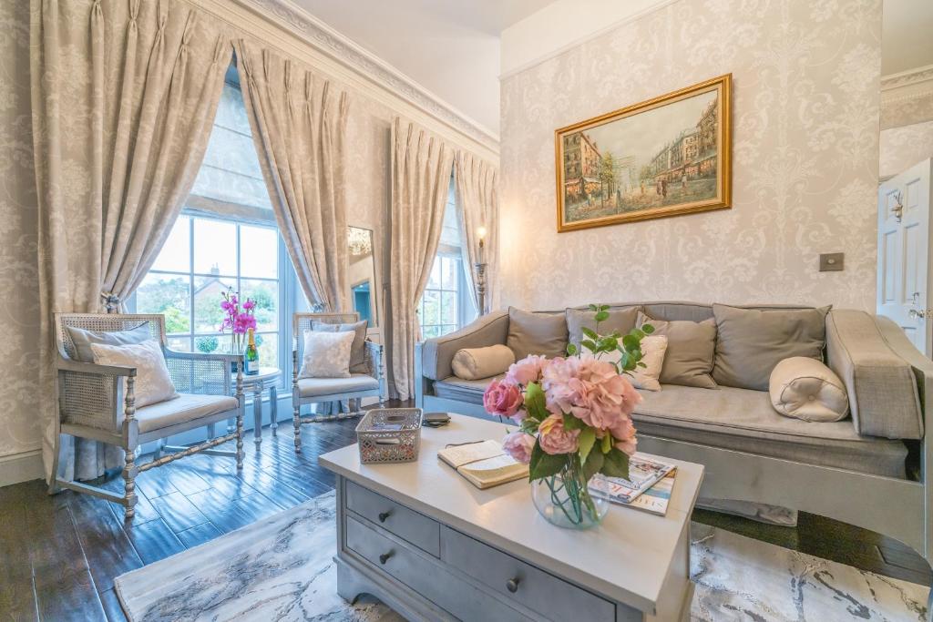 Pass the Keys Beautifully decorated, elegant apartment near town, Shrewsbury