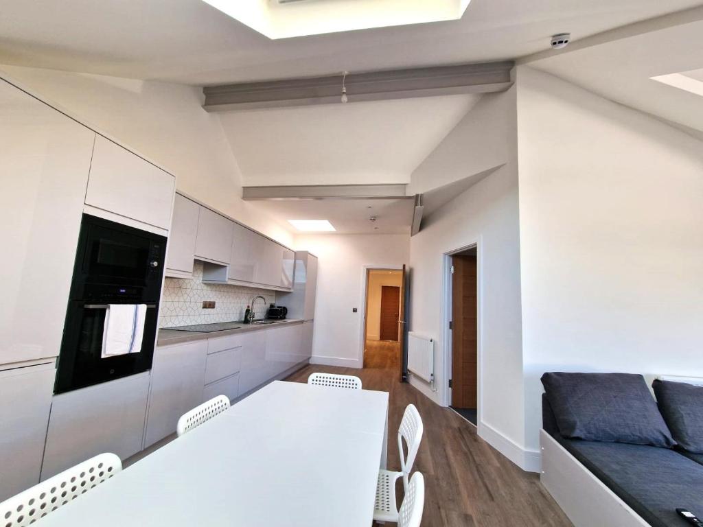 Alberton Apartments, Bristol photo 3