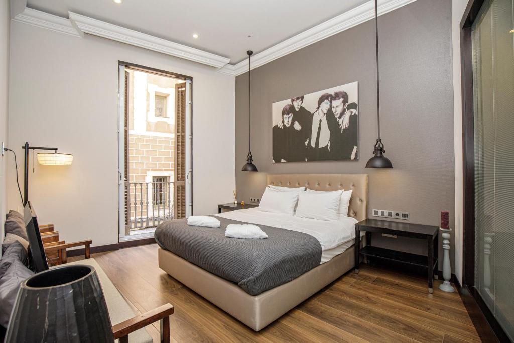 beautiful trendy spacious apartment very central location - 2