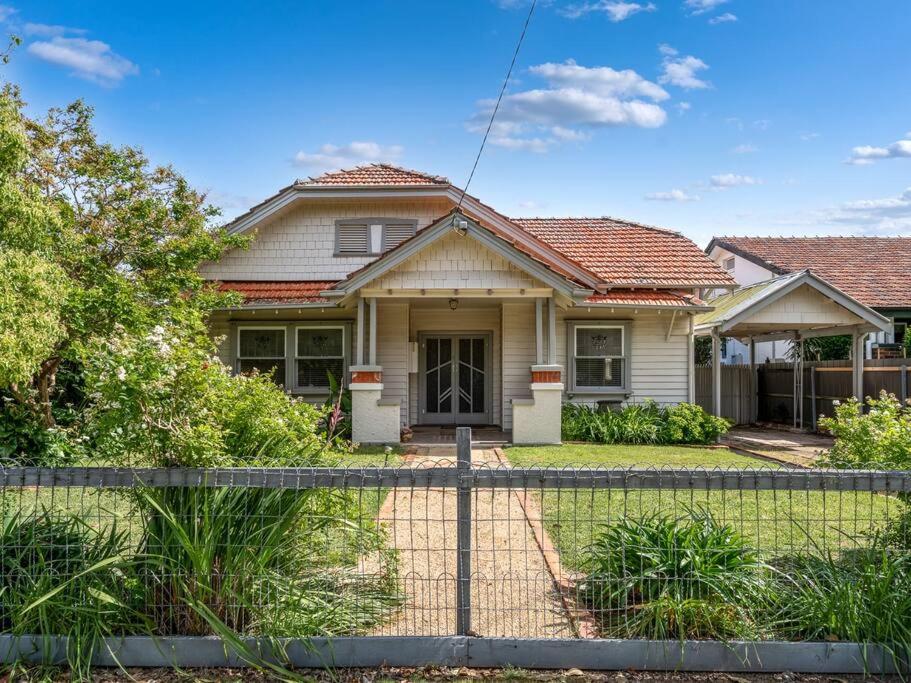 The Californian, Benalla