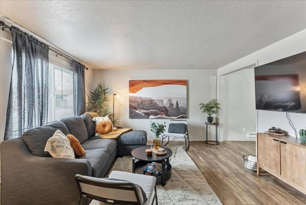 Fully Fenced Backyard Close to Trails & Sites, Ferron