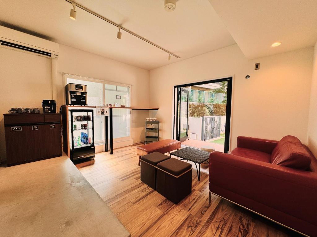 Shared lounge/TV area