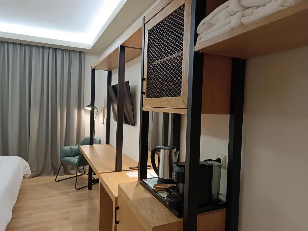 Agnanti Limnis Hotel, hotel in Neochori