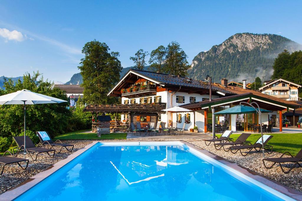 Gästehaus und Ferienwohnungen Egglerlehen - 1