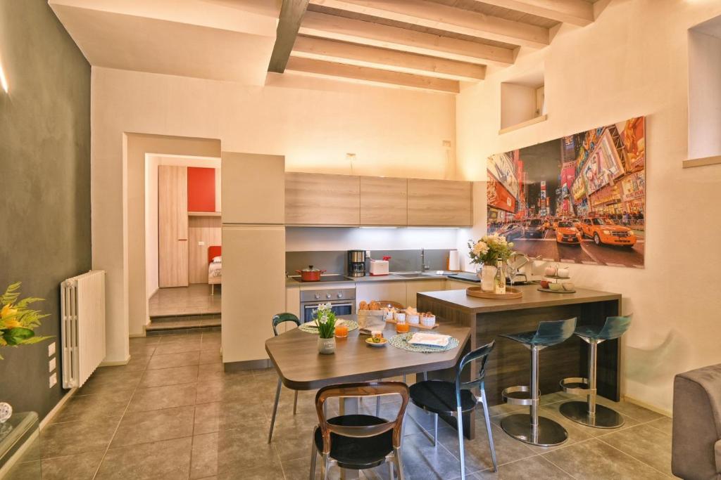 Appartamento Simone by Theater Home - 2
