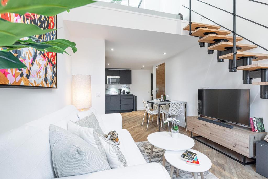 5 FODERE - Magnifique Duplex - Port de Nice - Dernier etage - 2