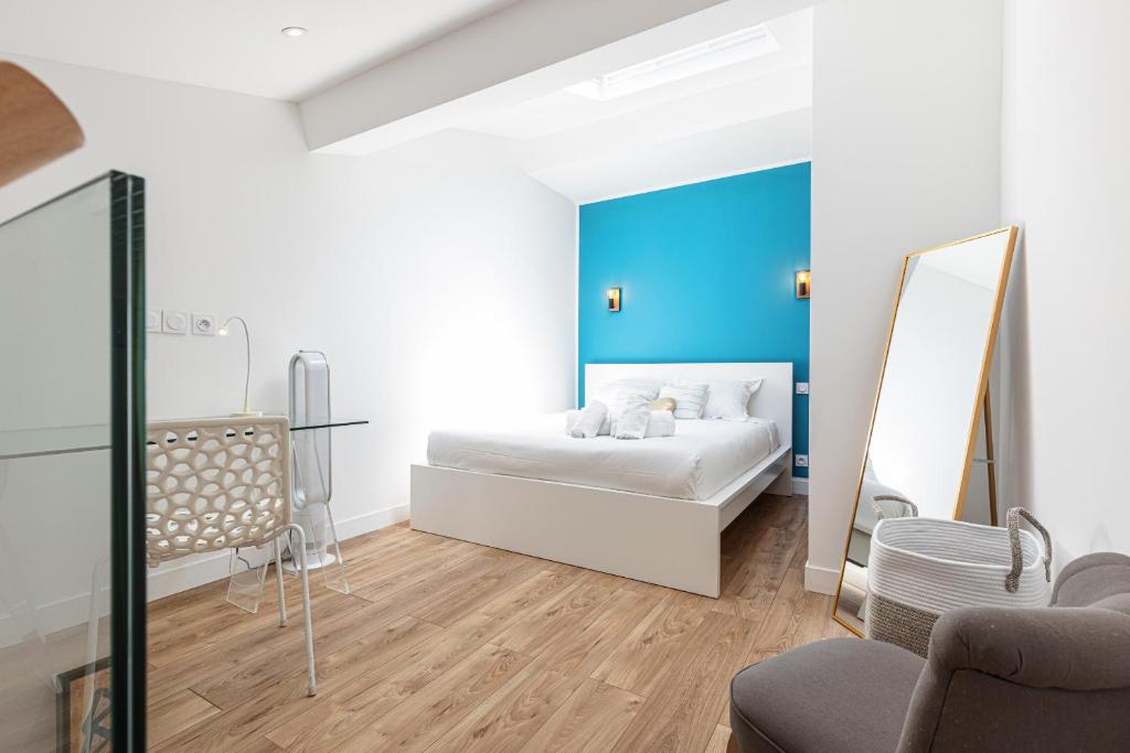 5 FODERE - Magnifique Duplex - Port de Nice - Dernier etage - 3