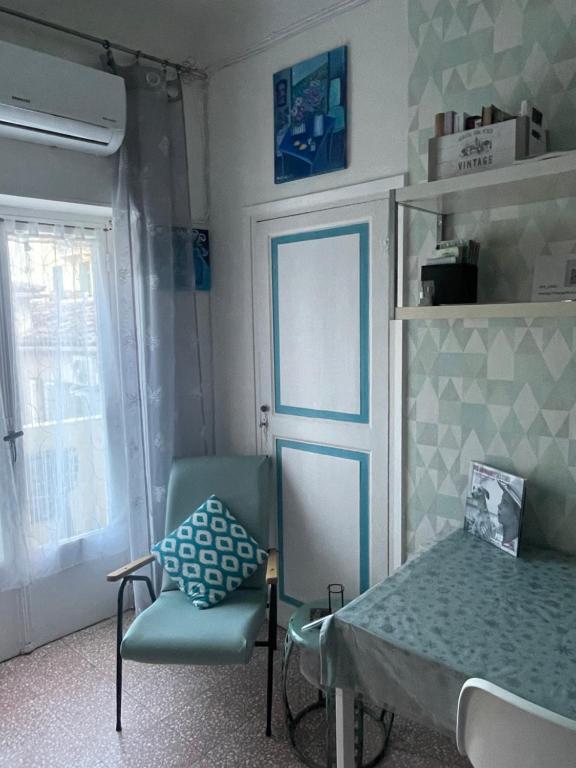 Welcome in the cozy blue nest pedestrian Menton - 4