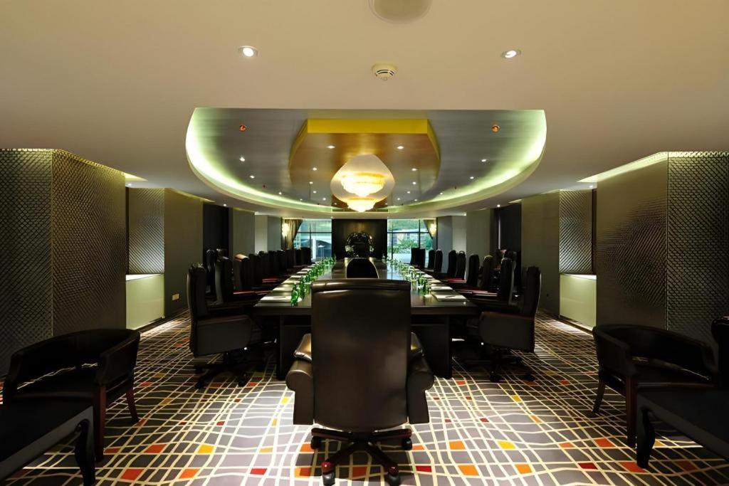 2. 밍 가든 호텔 ..