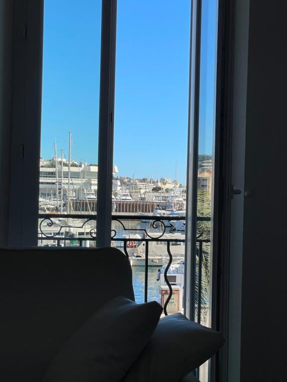 Cannes Old Port, SEAFRONT & SEAVIEWS - 5