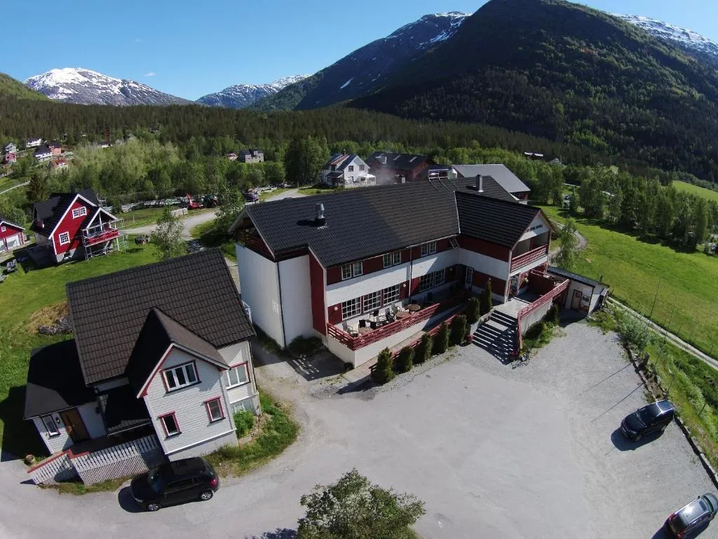 Jostedal Hotel, hotel in Jostedal