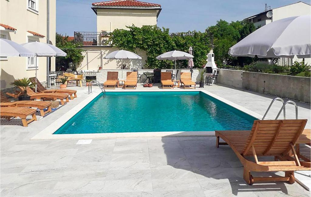 Amazing Apartment In Lopar With Wifi, Lopar