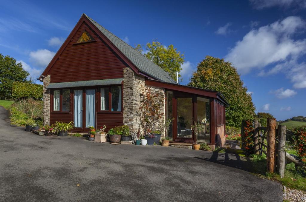 Putham Barn Cutcombe, Wheddon Cross