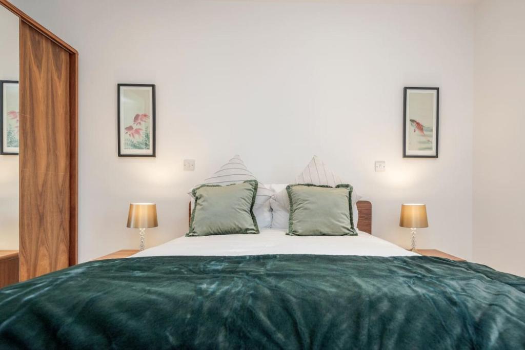 Elegant Epsom Modern Apartment, Epsom